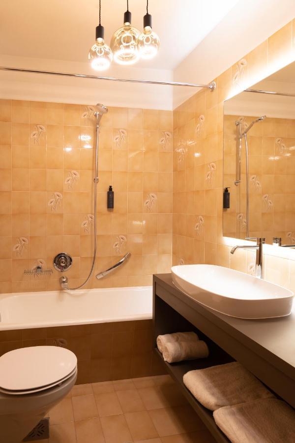 Noessinghof Bed & Breakfast ติโรโล ภายนอก รูปภาพ
